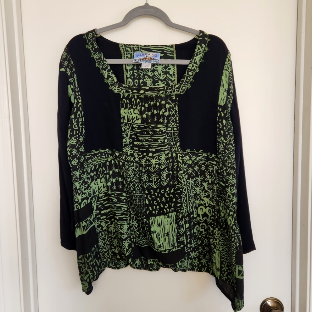 Tienda Ho Women's Boho Black and Green Blouse Free Size